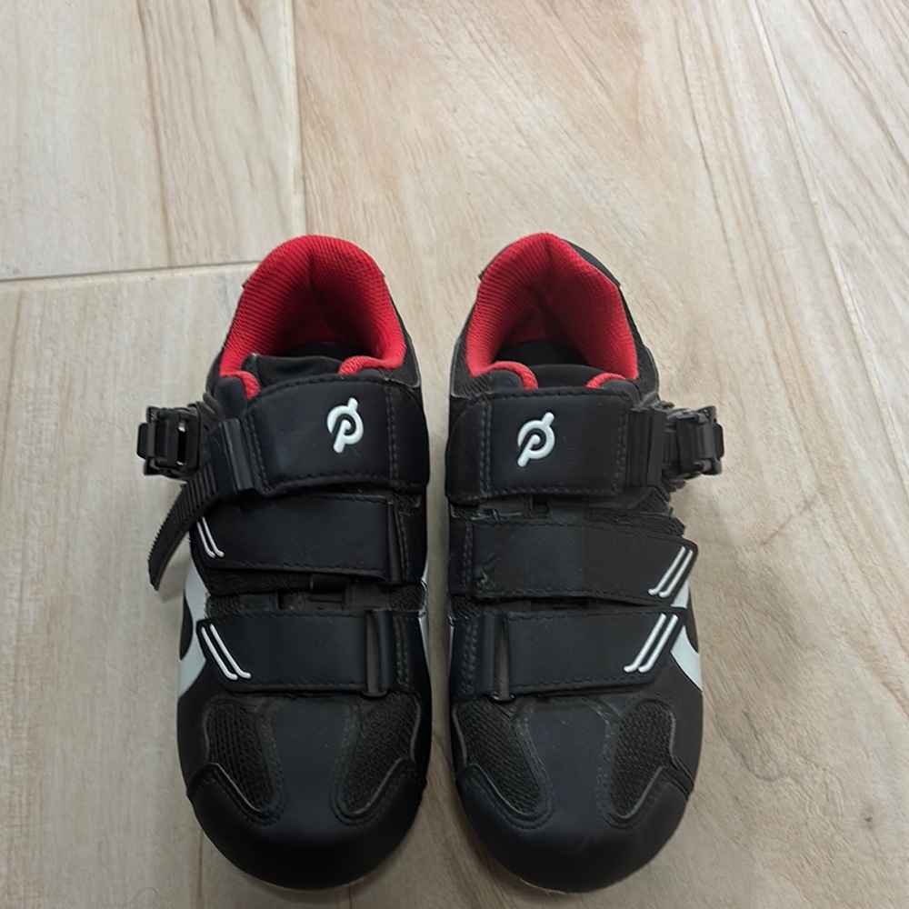 Kids Black and Red Cycling Shoes